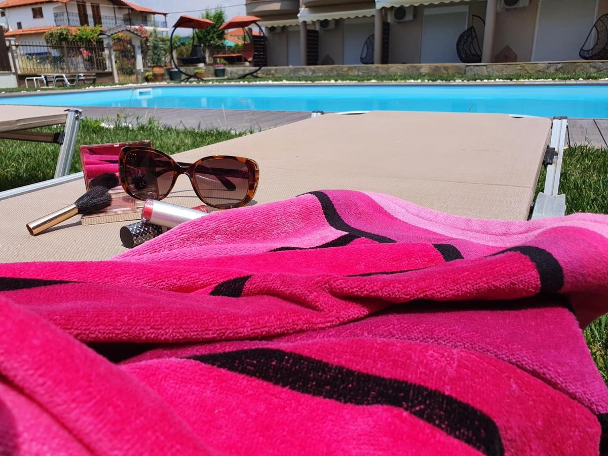 Mente Libre Apartment Nea Plagia Luaran gambar
